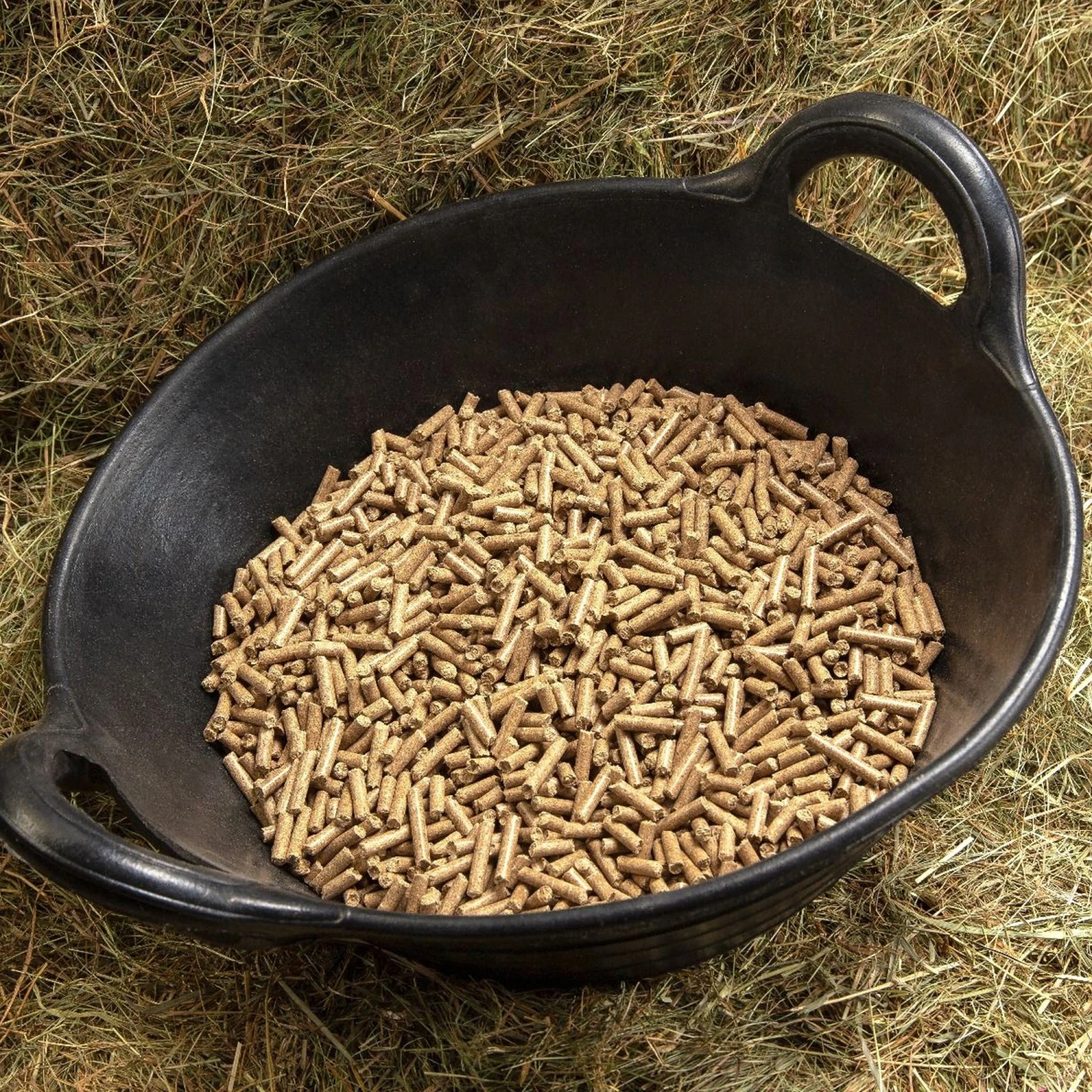 Spillers HDF Lay Off Cubes (25kg) - Image 3