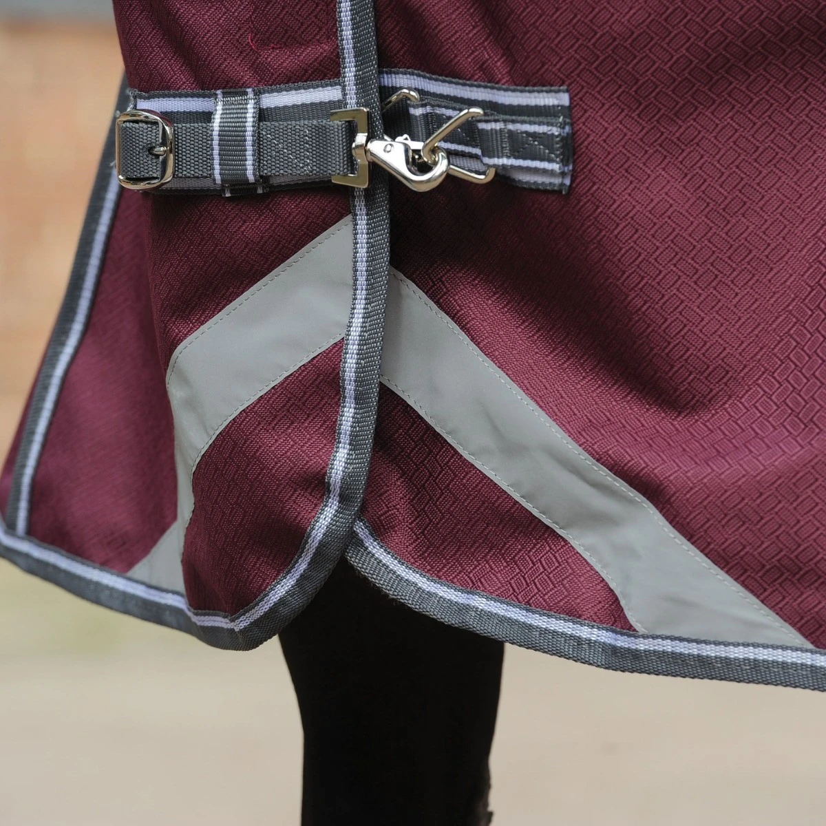 Weatherbeeta ComfiTec Plus Dynamic II Turnout Detach Neck 220g Medium (Maroon) - Image 10