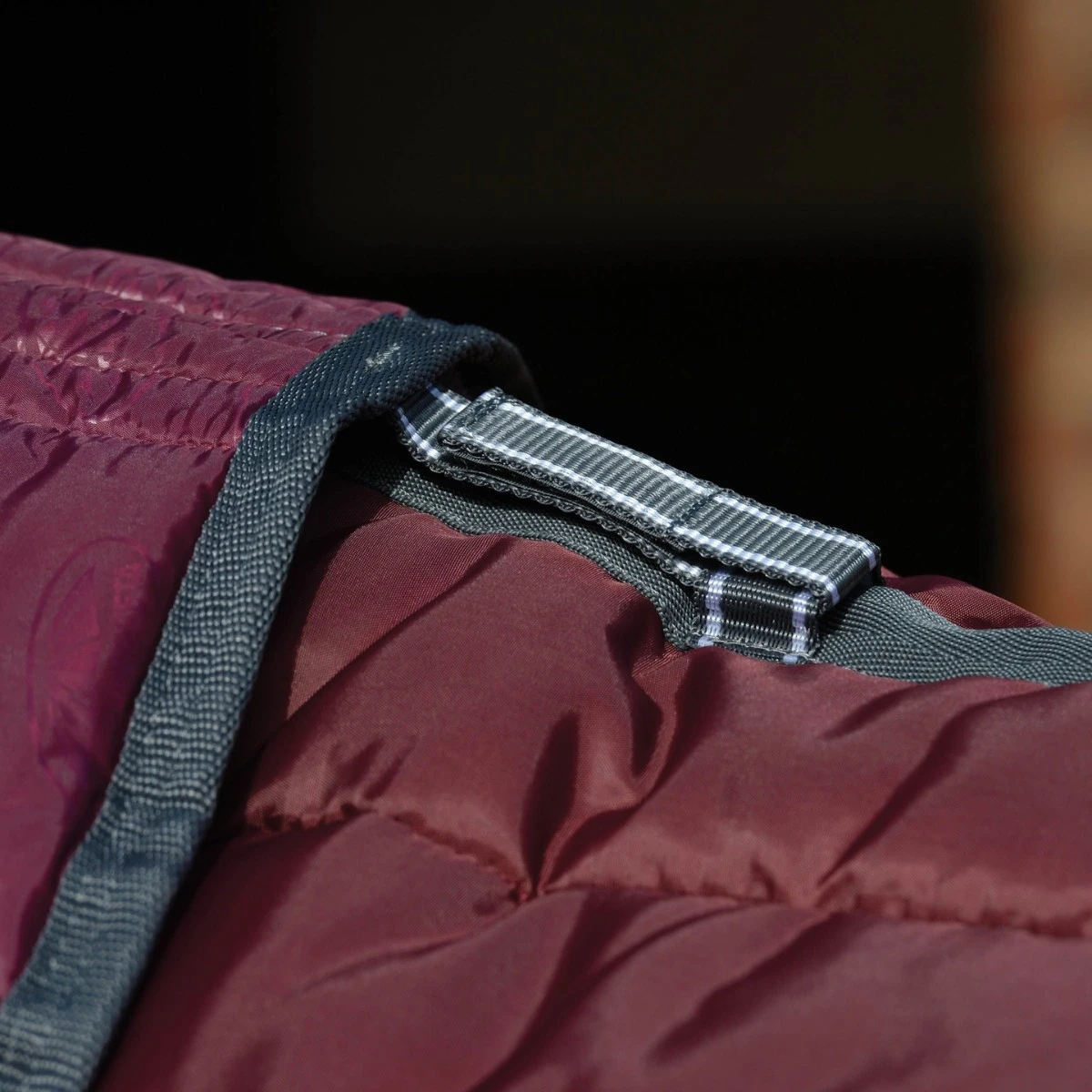 Weatherbeeta ComfiTec 210D Channel Quilt Stable Rug Combo 250g Medium (Grey/Lime) - Image 6