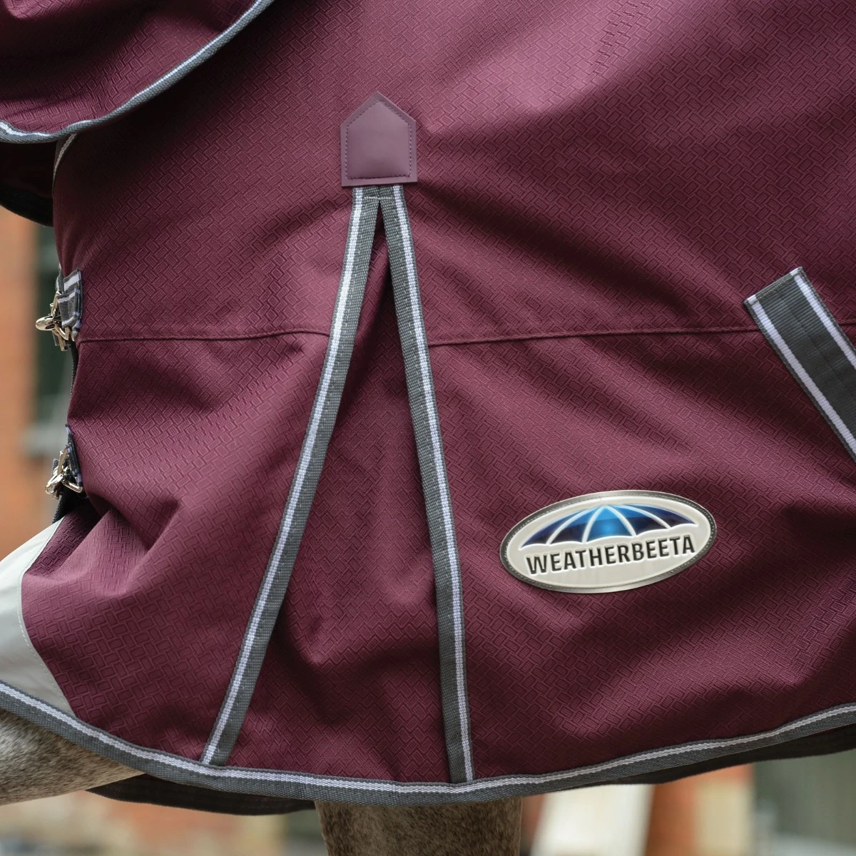 Weatherbeeta Comfitec Plus Dynamic Ii Combo Neck 100g Medium/Lite (Black/Red/Silver) - Image 4