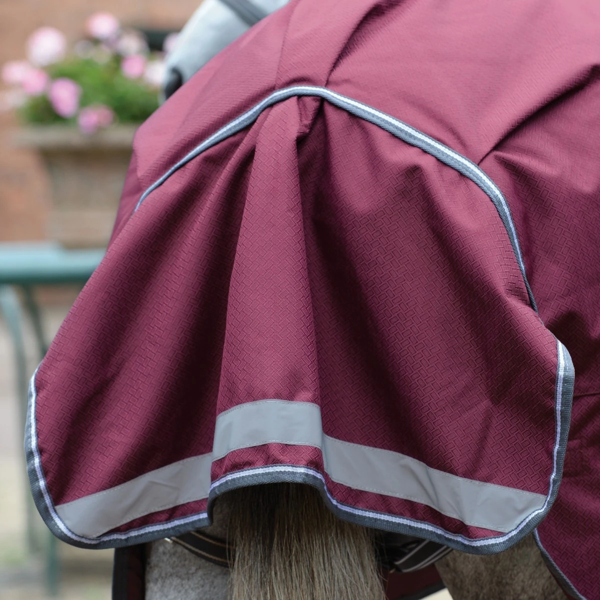 Weatherbeeta Comfitec Plus Dynamic Ii Combo Neck 100g Medium/Lite (Black/Red/Silver) - Image 7