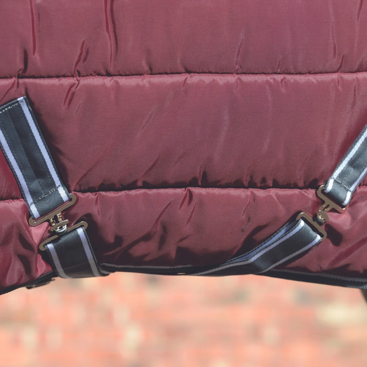 Weatherbeeta Comfitec 210D Channel Quilt Stable Rug Combo Neck 250g Medium (Maroon/Grey/White) - Image 5